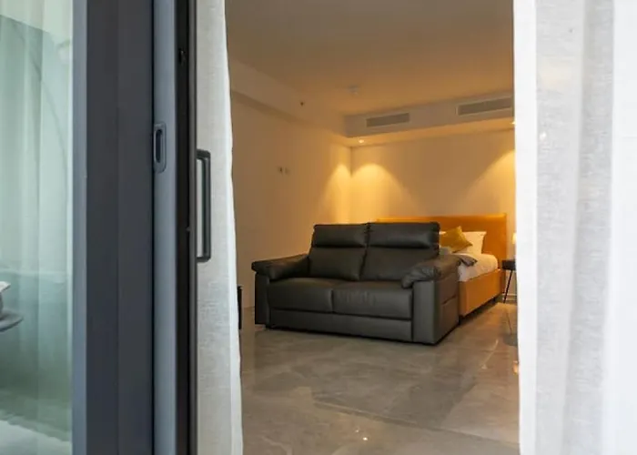 Mercury By Zaha Hadid Including Pool Access Apartament *