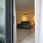Mercury By Zaha Hadid Including Pool Access Διαμέρισμα *