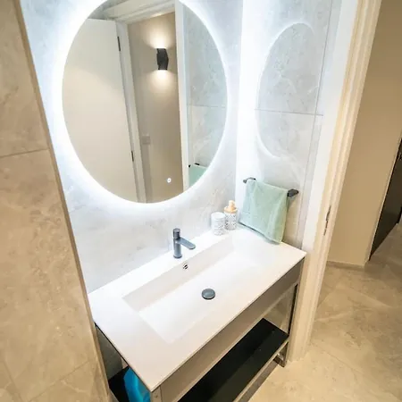 Mercury By Zaha Hadid Including Pool Access Appartement San Ġiljan