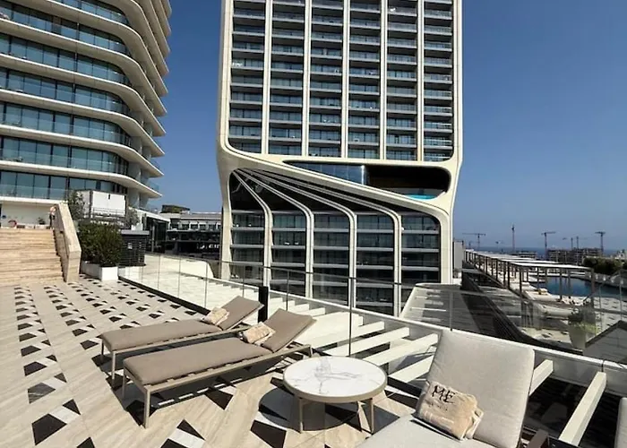 Mercury By Zaha Hadid Including Pool Access *