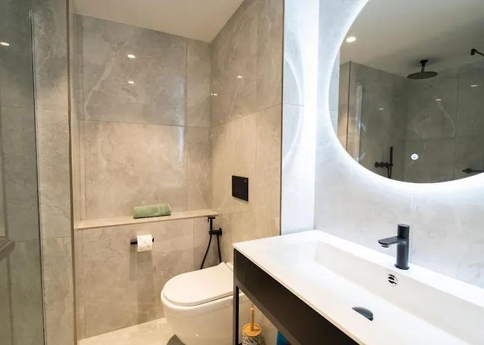 Mercury By Zaha Hadid Including Pool Access Apartman